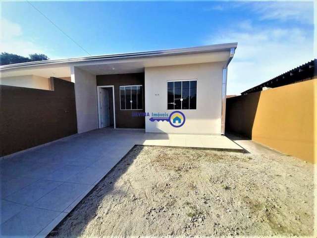 Casa com espaço externo Balneário Canoas