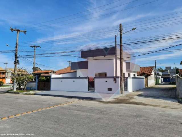 Casa para Venda em São Pedro da Aldeia, Fluminense, 3 dormitórios, 1 suíte, 1 banheiro, 1 vaga