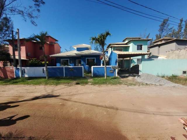 Casa para Venda em Cabo Frio, Long Beach (Tamoios), 4 dormitórios, 2 suítes, 4 banheiros, 1 vaga