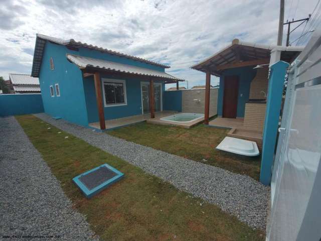 Casa para Venda em Cabo Frio, Nova Califórnia (Tamoios), 2 dormitórios, 1 suíte, 2 banheiros, 3 vagas