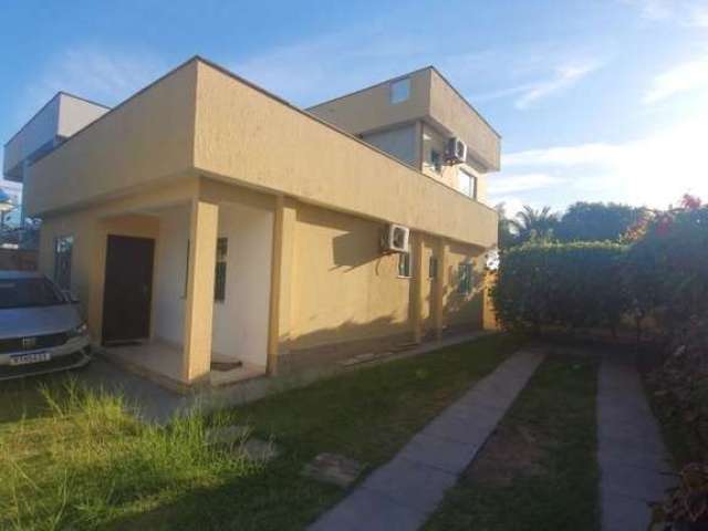 Casa para Venda em Casimiro de Abreu, Barra de São  João, 3 dormitórios, 1 suíte, 2 banheiros, 2 vagas