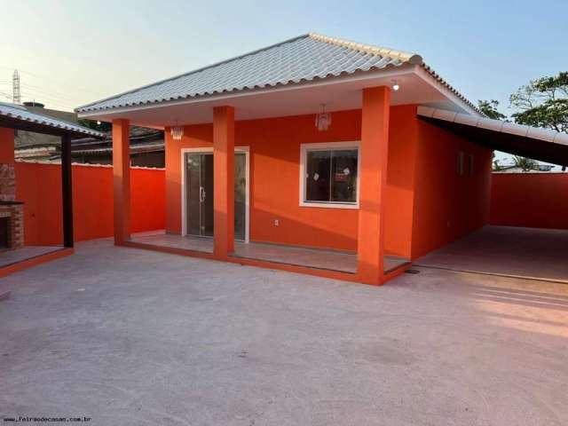 Casa para Venda em Cabo Frio, Unamar (Tamoios), 2 dormitórios, 1 suíte, 1 banheiro, 1 vaga