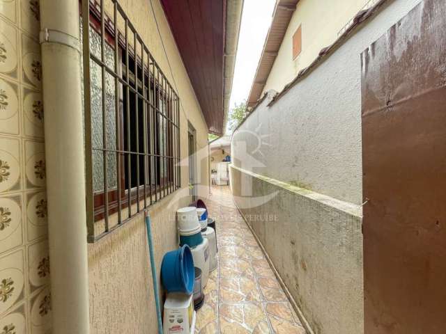 Casa - Térrea  no bairro Jardim São João, 1200 metros da praia, Peruíbe-SP