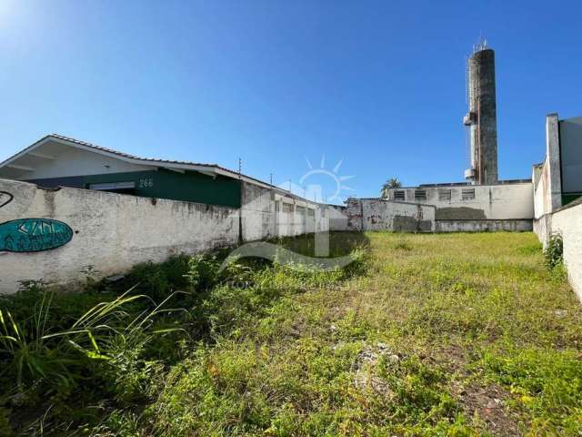 Terreno - Amplo  no bairro Centro, 700 metros da praia, Peruíbe-SP