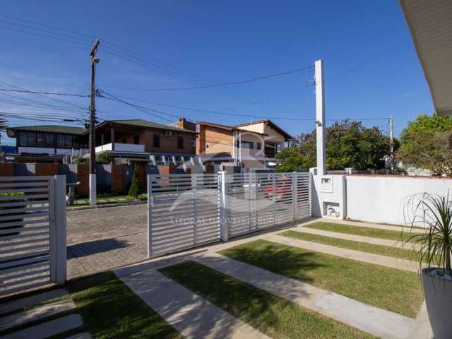 Casa - Térrea  no bairro Oasis, 200 metros da praia, Peruíbe-SP