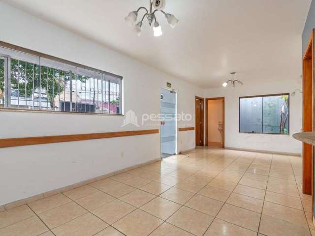 Casa à Venda por R$1.100.000,00 - Centro - Gravataí, RS