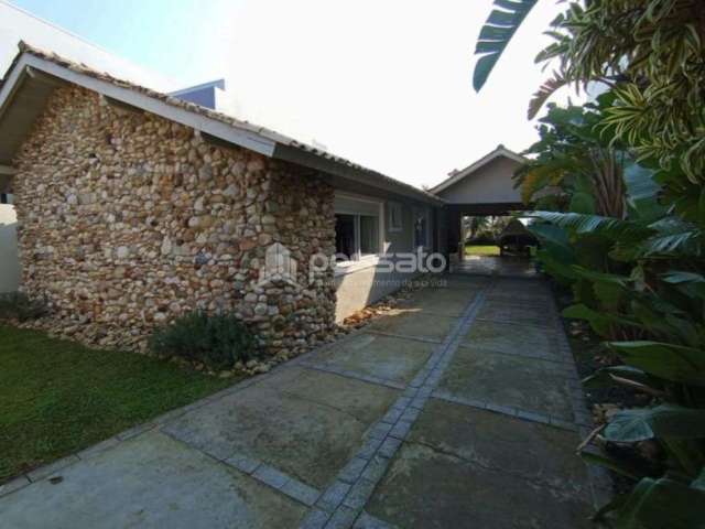 Casa à Venda por R$1.850.000,00 - Courhasa - Imbé, RS