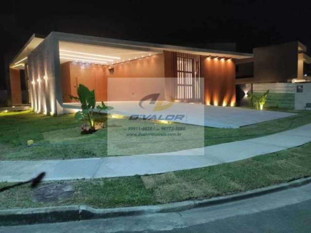 Vendo Belíssima Casa, em Condomínio Fechado, com 221 m², 3 suítes, piscina, área gourmet e 3 vagas