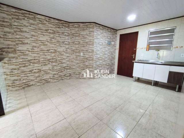 Apartamento com 2 dormitórios à venda, 70 m² por R$ 195.000,00 - Amparo - Nova Friburgo/RJ