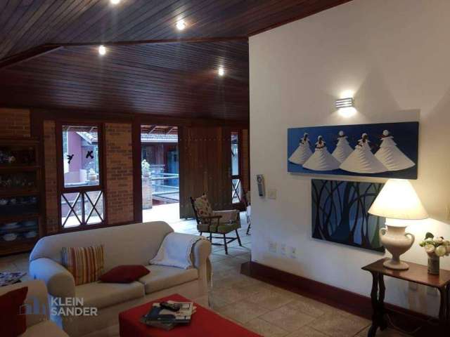 Casa com 3 dormitórios à venda, 320 m² por R$ 1.200.000,00 - Cônego - Nova Friburgo/RJ