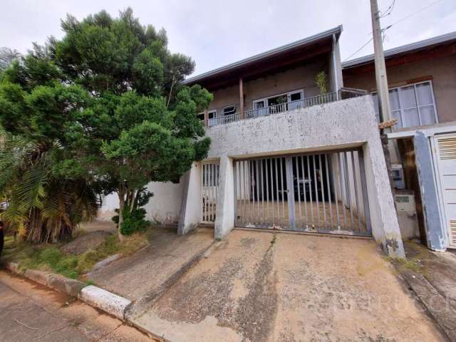 Casa com 3 quartos à venda na Rua Harley Salvador Bove, 380, Parque Jambeiro, Campinas, 238 m2 por R$ 639.000