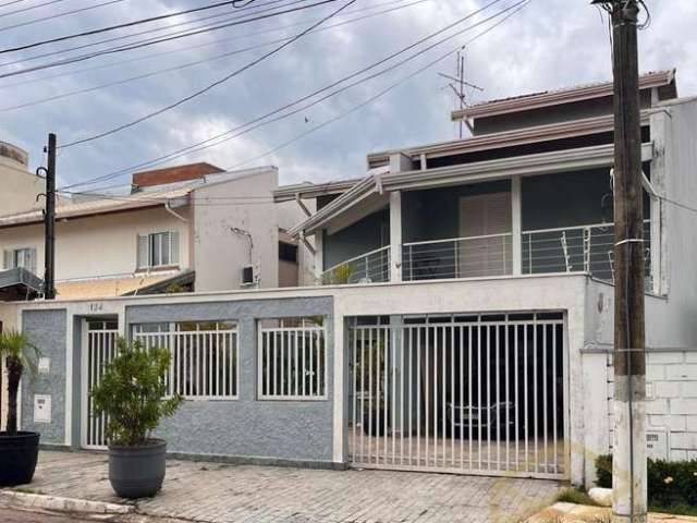 Casa com 5 quartos à venda na Vila Santana, Campinas , 250 m2 por R$ 1.250.000