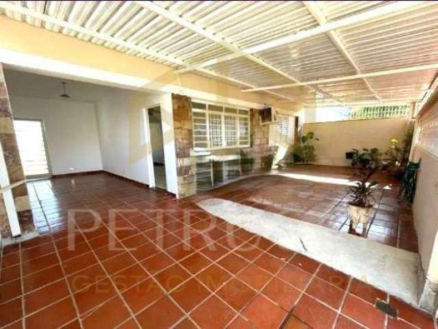 Casa com 3 quartos à venda na Rua Raul Soares de Moura, 249, Jardim Aurélia, Campinas, 171 m2 por R$ 580.000