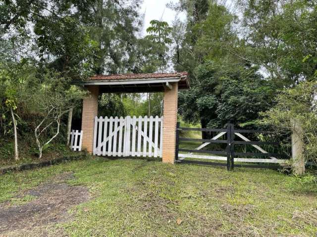 Sítio com 10 dormitórios à venda, 145200 m² por R$ 1.300.000,00 - Zona Rural - Paraibuna/SP