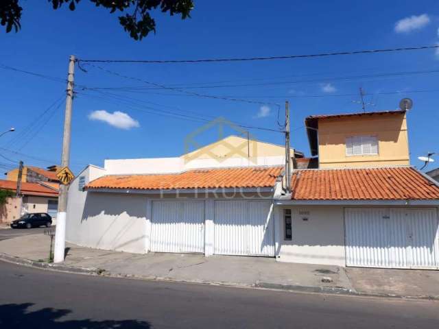 Casa com 6 quartos à venda na Avenida José Puccinelli, 130, Cascata, Paulínia, 292 m2 por R$ 780.000