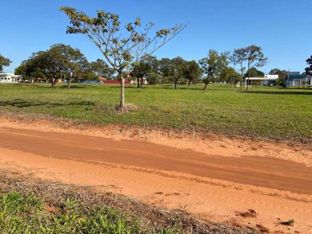 Terreno em condomínio fechado à venda na Riviera de Santa Cristina, Itaí  por R$ 120.000