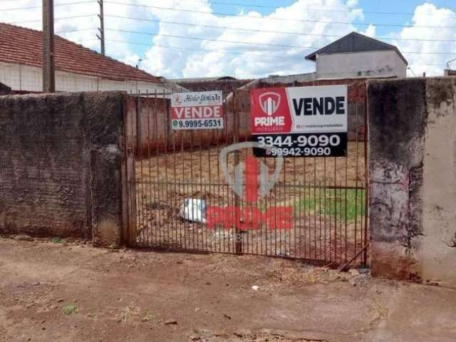 Terreno à venda na Vila Recreio em Londrina. Com 360 m² entre as Ruas Tamanduateí e Rua Lyzimaco Ferreira da Costa. Ótima localização.