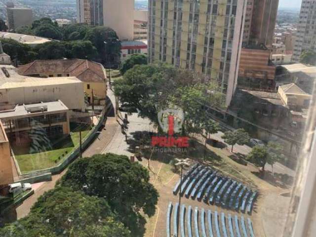 Apartamento à venda no Edifício Centro Comercial no centro de Londrina. Reformado, com 3 quartos, sala, cozinha com gabinete novo,  banheiro social, l