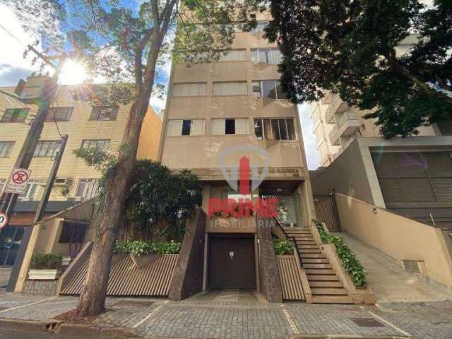 Apartamento à venda no Edifício Ilha da Madeira no centro de Londrina. Com 3 quartos, com armários, 2 banheiros, cozinha e sala em dois ambientes, com