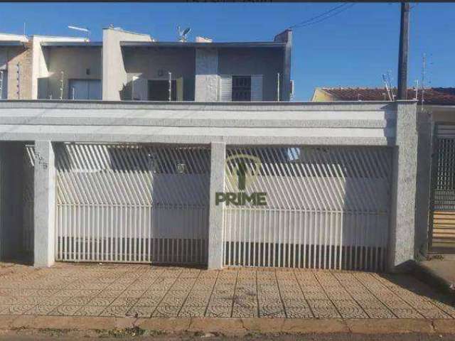 Casa à venda no Portal de Versales, em Londrina. Próximo à UEL. Com três quartos na casa principal, incluindo uma suíte para momentos de tranquilidade