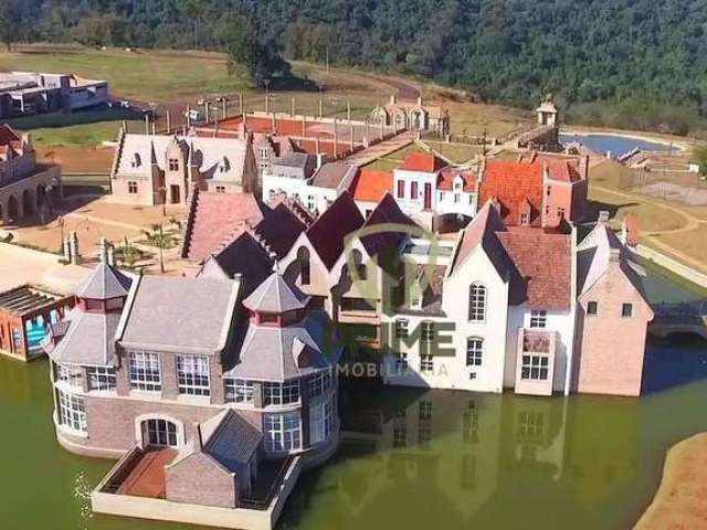 Terreno à venda no The Euro Royal Residence &amp; Resort na Gleba Fazenda Palhano em Londrina. Com 1.403m2 em ótima posição dentro do condominio.