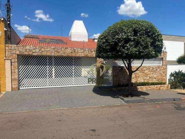 Casa à venda no Jardim Quebec em Londrina. Casa Assobrada, completa de armários, com 3 salas e 1 escritório, ar - condicionado em todos os quartos. Ex