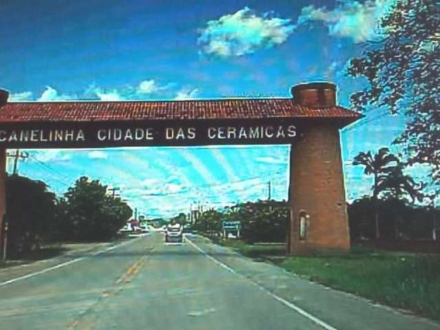 Fazenda à venda em Canelinha Santa Catarina. Com 700 Hectares, energia elétrica e solar na sede, água encanada e água de riacho que corre dentro da pr