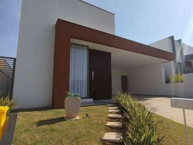 Linda Casa á venda no Condomínio Residencial Chácara Ondina, em Sorocaba/SP