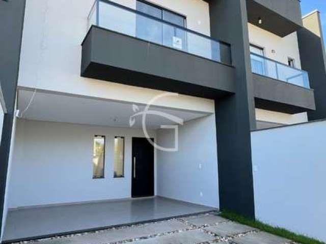 Casa com 3 quartos à venda na Vila Nova, Joinville  por R$ 525.000