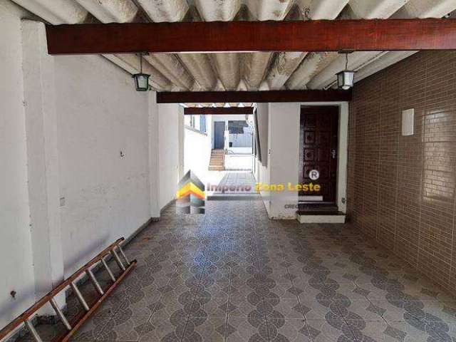 * Casa para aluguel - Vila Matilde, 01 dormitório,  com 50m².  Demais dependências: cozinha, banheiro, comodo reversível e área de serviço; - Quintal,