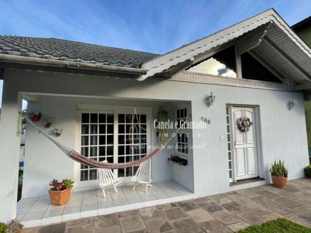 Casa com 3 dormitórios à venda, 240 m² por R$ 1.500.000,00 - Piratini - Gramado/RS