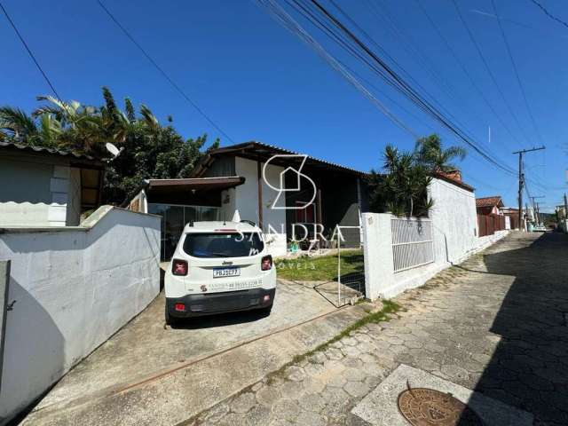 Casa à venda no bairro Ingleses do Rio Vermelho - Florianópolis/SC