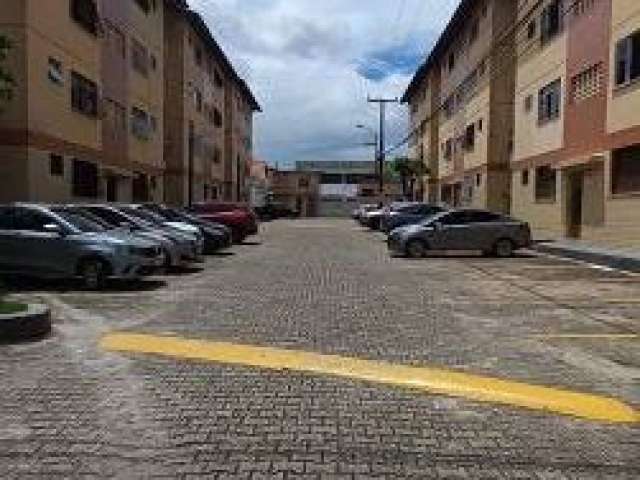 Apartamento na Av.:  João Pessoa  - Bairro : DAMAS  -3-SUÍTES ,  Cozinha Toda reformada - R$ 240mil- Ligue E AGENDE , Sua Visita - :  85.9.9992. 7484 Kátia Aceito Financiamento Bancário.