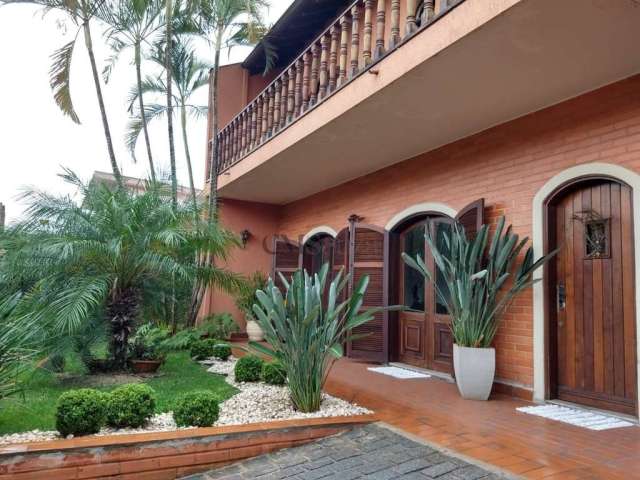 Casa  com 4 suítes à Venda  e locação -  359m²