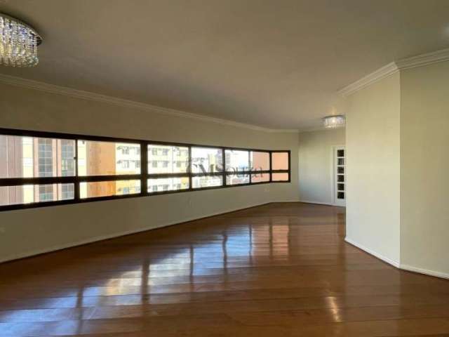 Apartamento reformado no Centro - 330m²