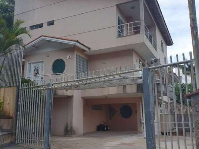 Casa em Condomínio para Venda em Cantareira São Paulo-SP