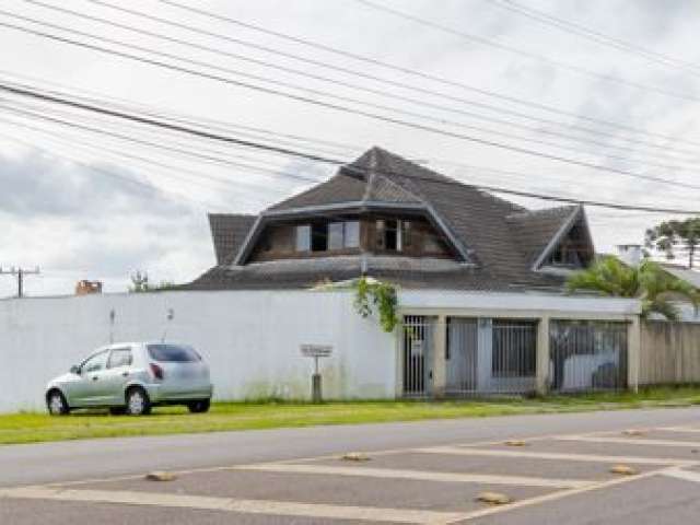 Sobrado com 4 suítes, Bairro Vista Alegre das Mercês - Curitiba