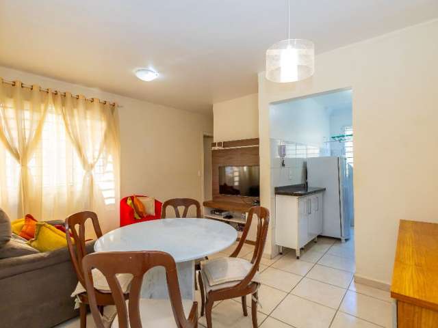 Apartamento com 2 quartos, 1 vaga, no Santa Cândida - Curitiba