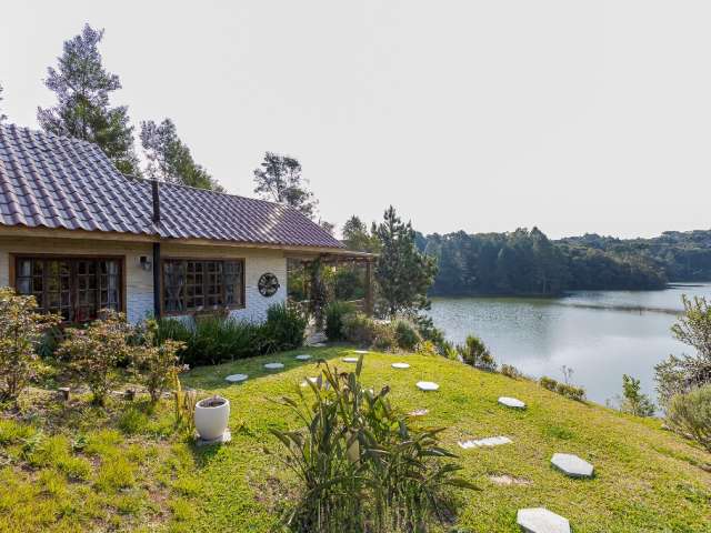 Chácara com vista para o lago, em condomínio fechado - 40 min de Curitiba!