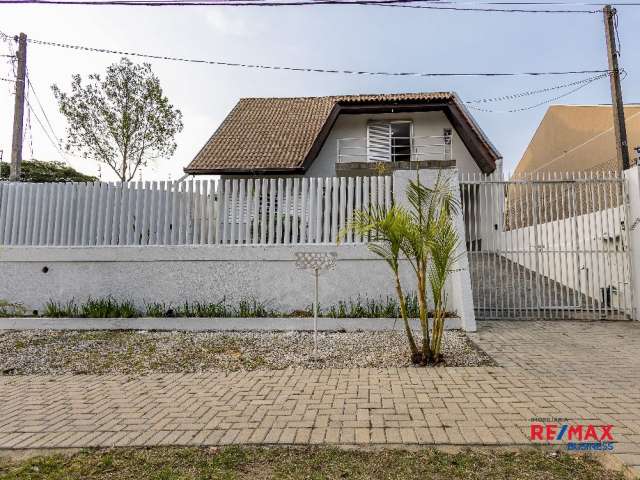 Casa espaçosa de 264m² em terreno de 360m² no Abranches