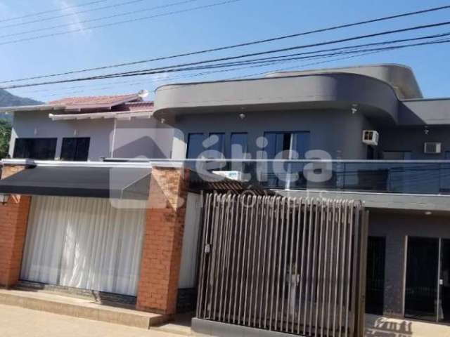 Casa alto padrão no Bairro mais nobre de Itajaí, Ressacada