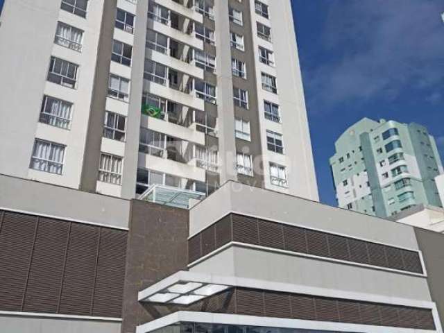 Amplo Apartamento de 2 Dormitórios, sendo 1 suíte, semi-mobiliado.