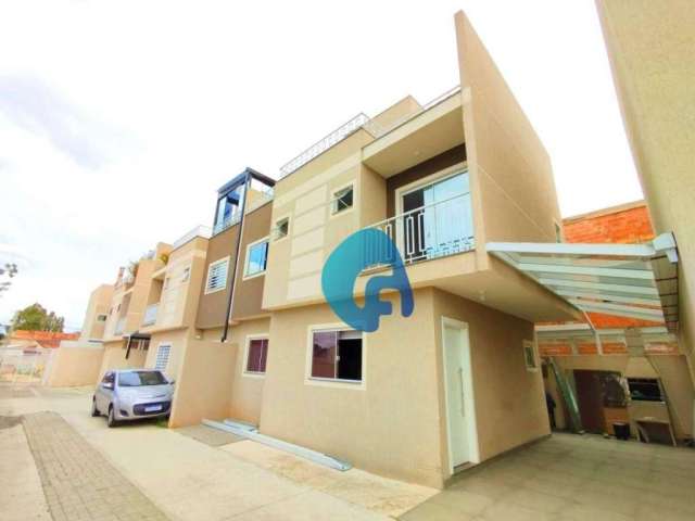 Sobrado com 3 dormitórios à venda, 104 m² por R$ 550.000,00 - Uberaba - Curitiba/PR