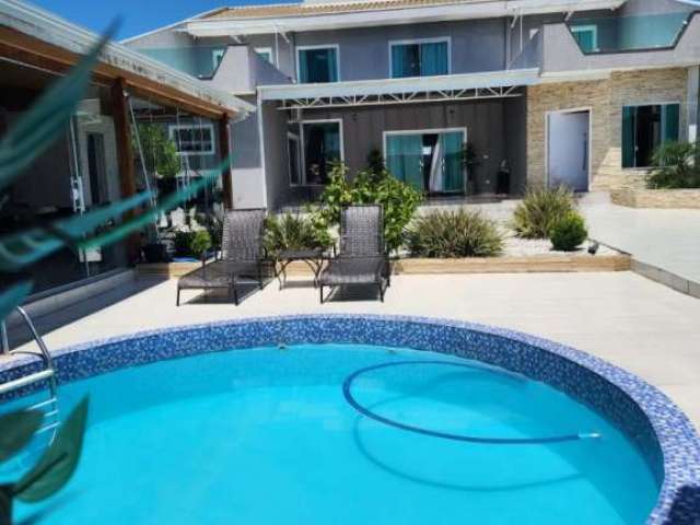 Casa a venda, 03 quartos c/suíte, 08 vagas, edícula, piscina em São José dos Pinhais PR