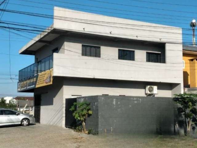 Imóvel Comercial/Residencial a venda 03 quartos c/suíte, parte inferior comércio em Matinhos PR