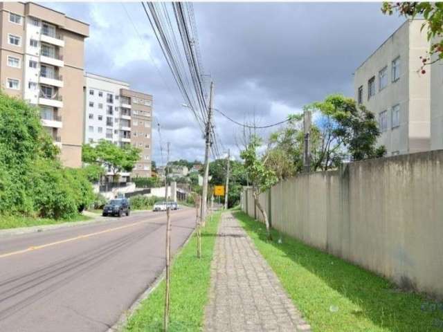 Terreno com grande potencial construtivo. - Zona Residencial 4 - ZR4, no Tingui/Bacacheri em Curitiba PR