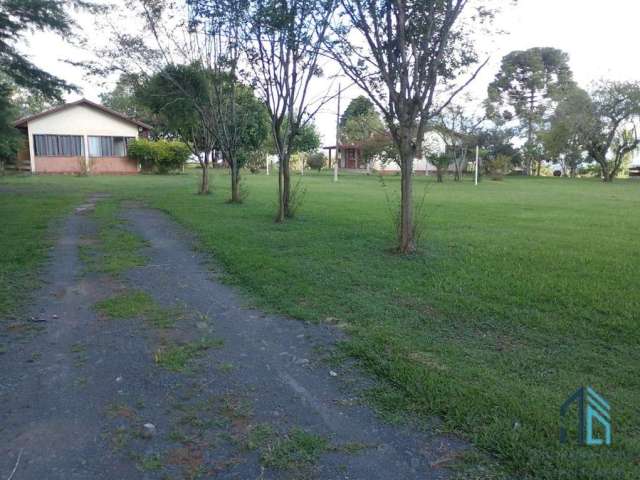 Terreno contem casa, em ótima localização na Lapa PR