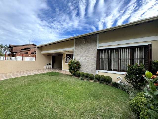 Casa com 3 quartos à venda na Rua das Hortênsias, 329, Igara, Canoas, 140 m2 por R$ 855.000