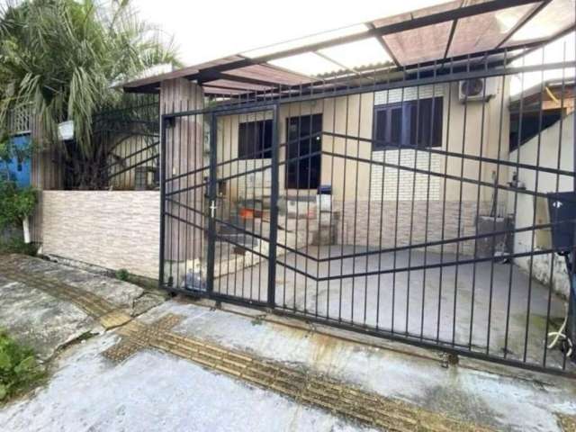 Casa com 2 quartos à venda na Rua Manoel Antonio Ramos, 16, São José, Canoas, 52 m2 por R$ 320.000