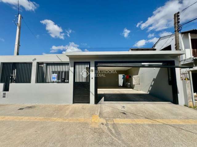 Casa com 5 quartos à venda na Maceió, 383, Mathias Velho, Canoas, 164 m2 por R$ 600.000